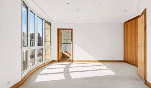 Sale Apartment Paris 16ème