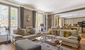 Sale Apartment Paris 16ème