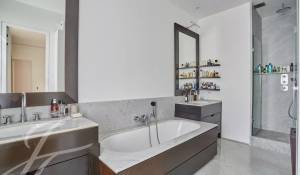 Sale Apartment Paris 16ème