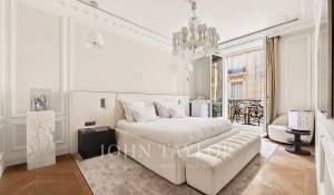 Sale Apartment Paris 16ème