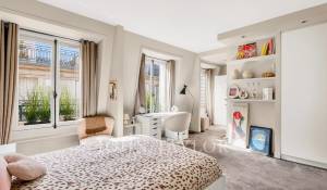 Sale Apartment Paris 16ème
