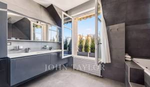 Sale Apartment Paris 16ème