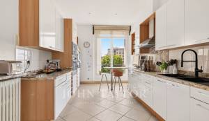 Sale Apartment Paris 16ème