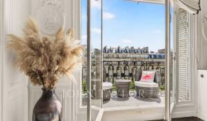 Sale Apartment Paris 16ème