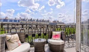 Sale Apartment Paris 16ème