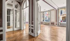 Sale Apartment Paris 16ème