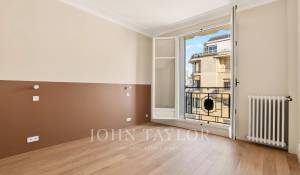 Sale Apartment Paris 16ème