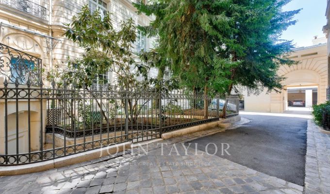 Sale Apartment Paris 16ème