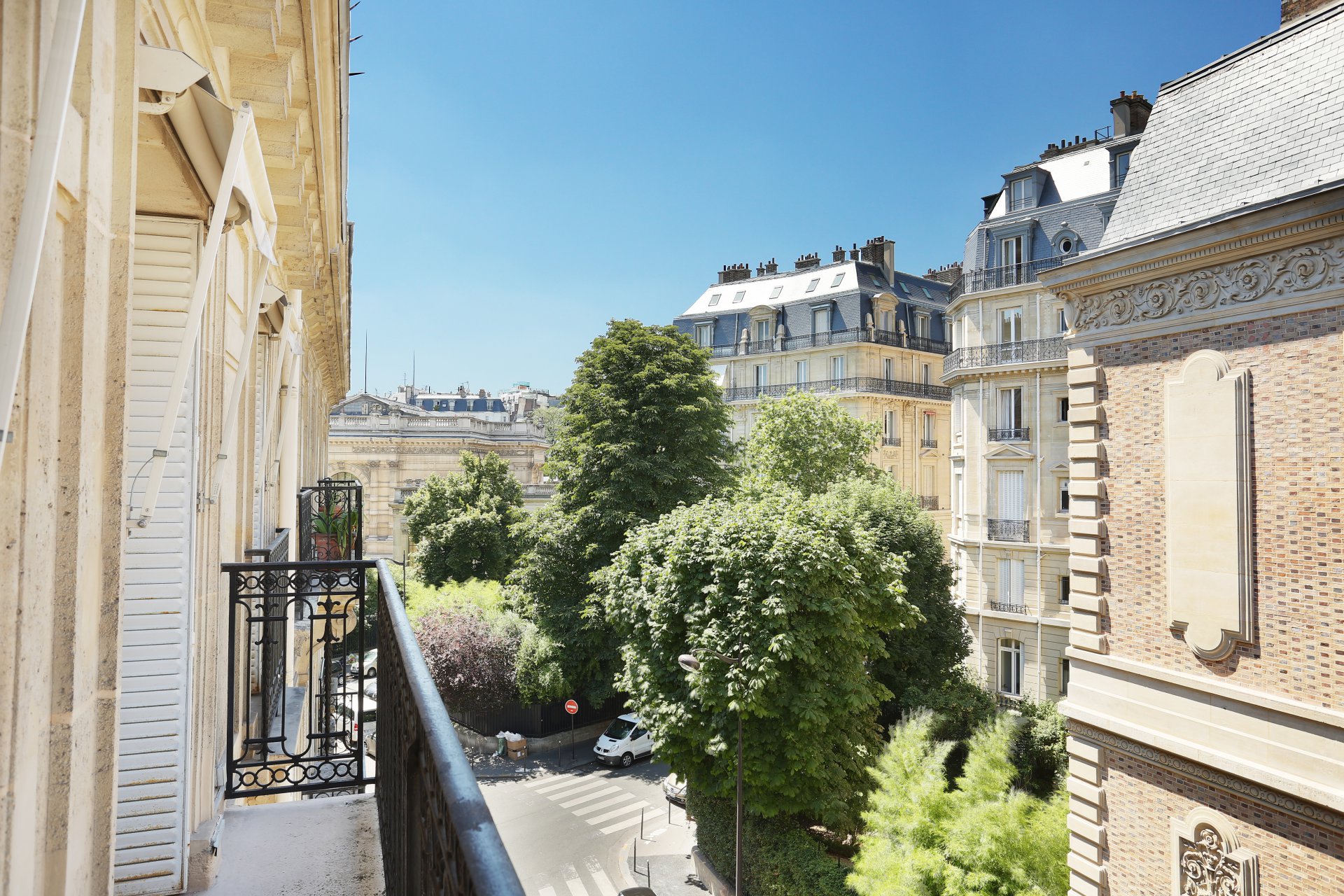 Ad Sale Apartment Paris 16ème Chaillot (75016), 5 Rooms refV1106PA