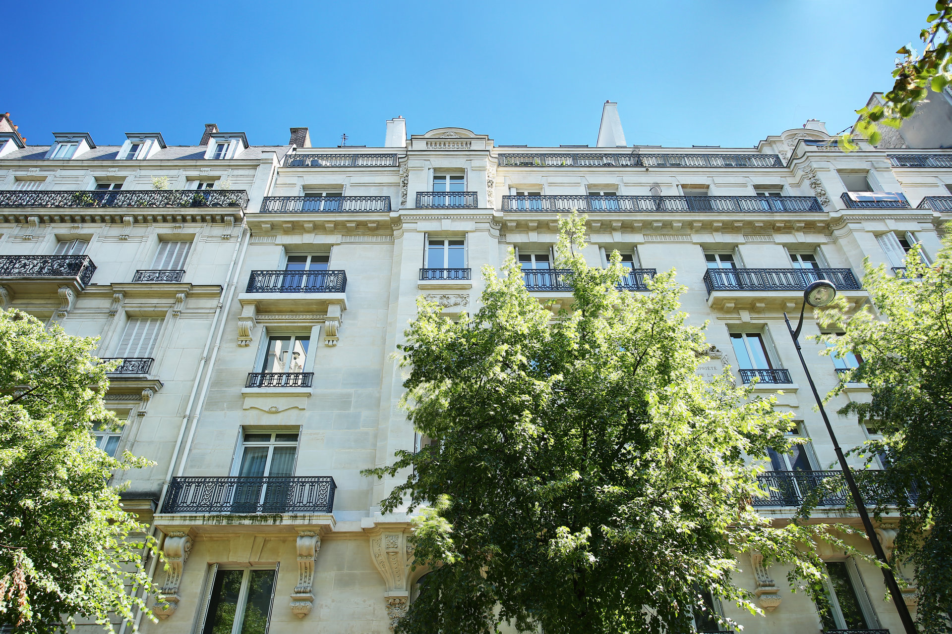 Ad Sale Apartment Paris 16ème (75016), 2 Rooms refV1802PA