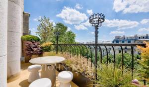 Sale Apartment Paris 17ème