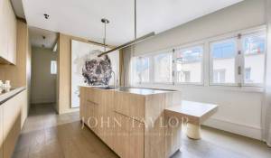 Sale Apartment Paris 17ème