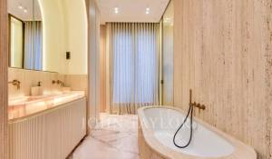 Sale Apartment Paris 17ème