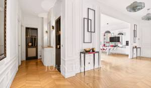 Sale Apartment Paris 17ème