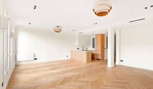 Sale Apartment Paris 17ème