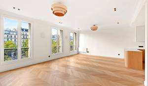 Sale Apartment Paris 17ème
