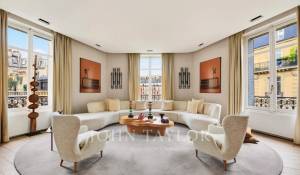 Sale Apartment Paris 17ème