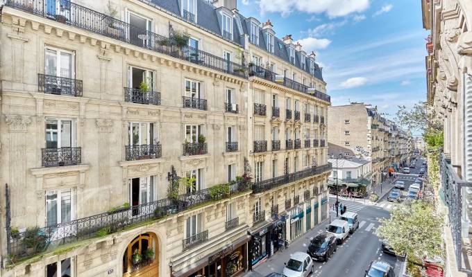 Sale Apartment Paris 18ème