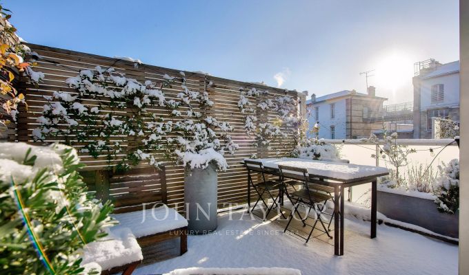 Sale Apartment Paris 18ème