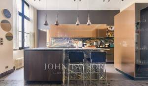 Sale Apartment Paris 1er