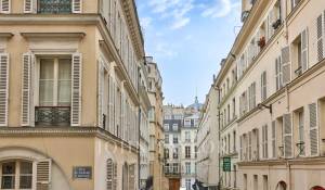 Sale Apartment Paris 1er
