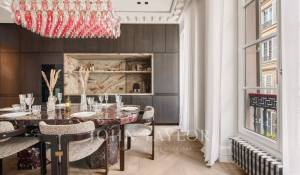 Sale Apartment Paris 1er