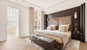Sale Apartment Paris 1er