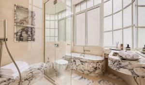 Sale Apartment Paris 1er