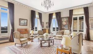 Sale Apartment Paris 1er