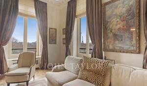 Sale Apartment Paris 1er