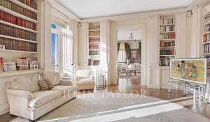 Sale Apartment Paris 1er