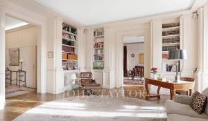 Sale Apartment Paris 1er