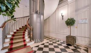 Sale Apartment Paris 1er