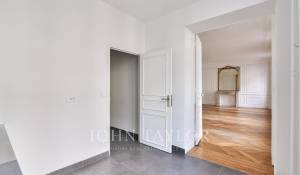 Sale Apartment Paris 1er