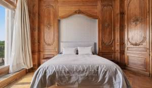 Sale Apartment Paris 1er
