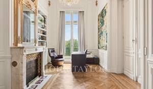 Sale Apartment Paris 1er