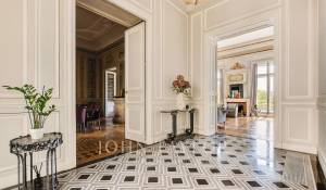Sale Apartment Paris 1er