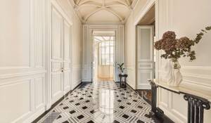 Sale Apartment Paris 1er