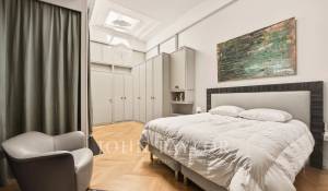 Sale Apartment Paris 1er