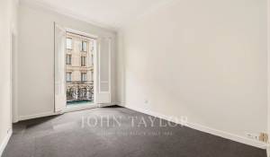 Sale Apartment Paris 1er