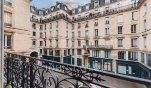 Sale Apartment Paris 1er