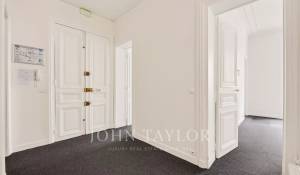 Sale Apartment Paris 1er