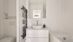 Sale Apartment Paris 1er