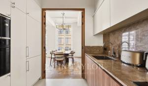 Sale Apartment Paris 1er
