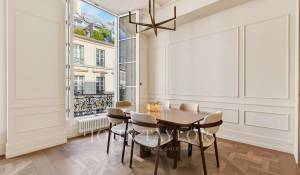 Sale Apartment Paris 1er