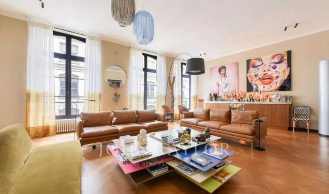 Sale Apartment Paris 1er