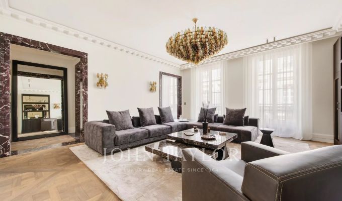 Sale Apartment Paris 1er