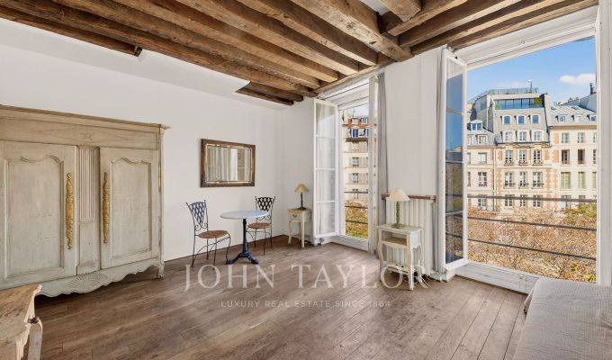Sale Apartment Paris 1er