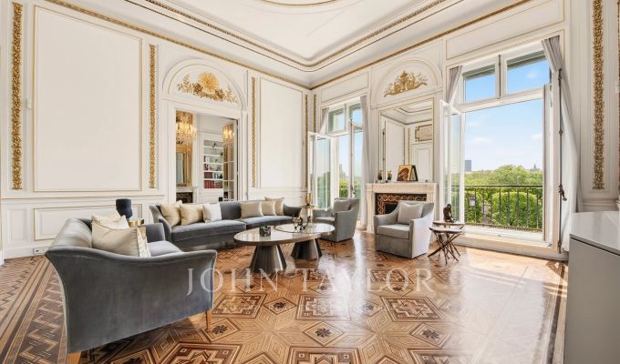Sale Apartment Paris 1er