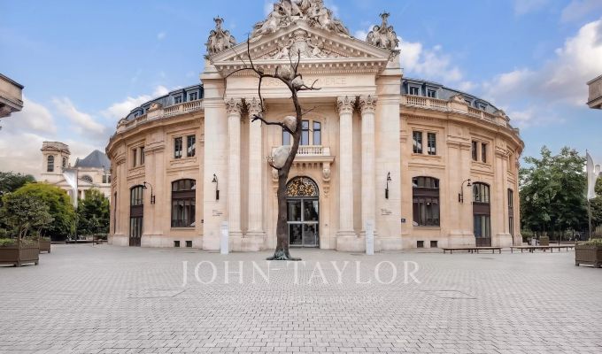 Sale Apartment Paris 1er